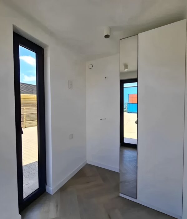 custom 40ft shipping container house 8 600x703 1